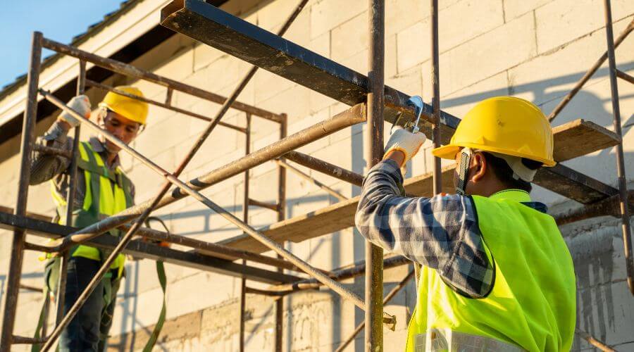 Professional residential roofers in Conklin, MI